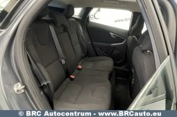 Volvo V40 Cross Country D2 2013 full