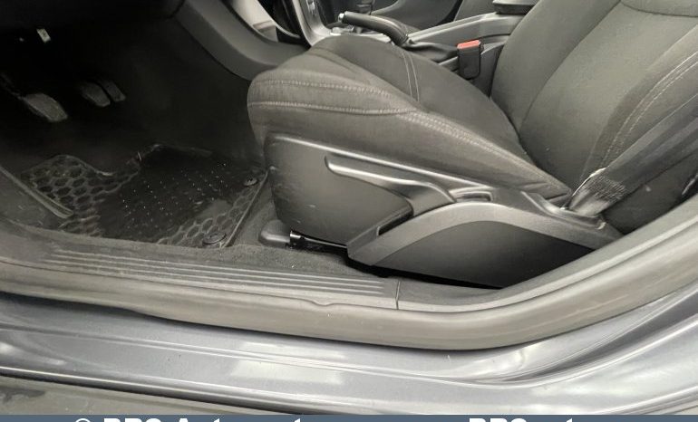 Volvo V40 Cross Country D2 2013 full