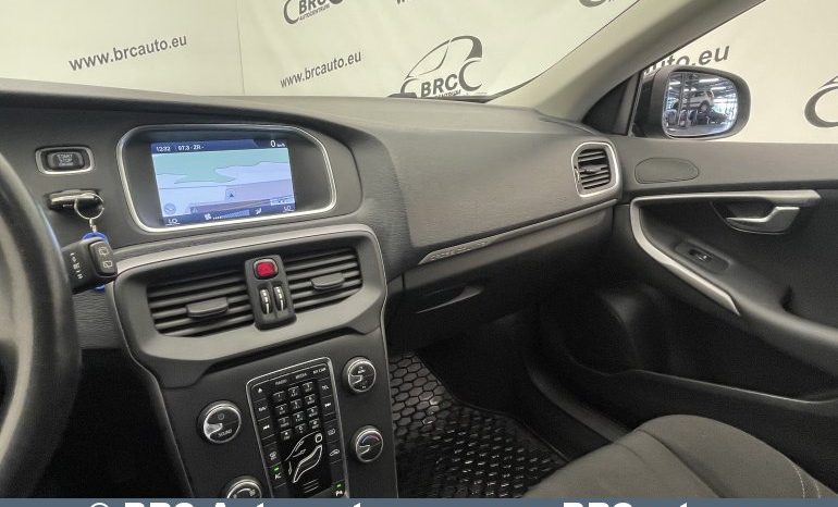 Volvo V40 Cross Country D2 2013 full