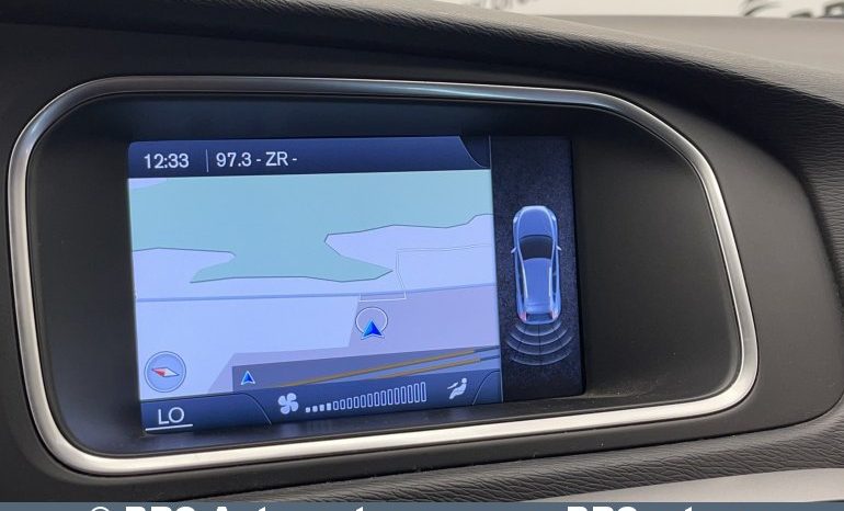 Volvo V40 Cross Country D2 2013 full