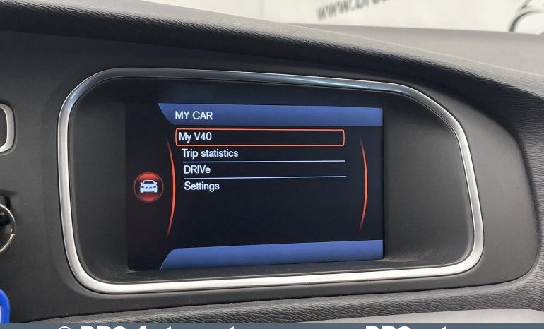 Volvo V40 Cross Country D2 2013 full