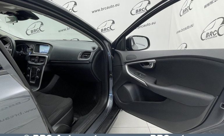 Volvo V40 Cross Country D2 2013 full