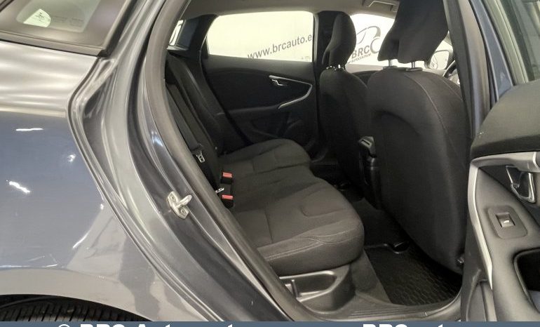 Volvo V40 Cross Country D2 2013 full