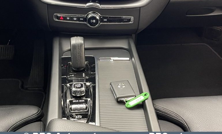 Volvo XC 60 B4 Mild-Hybrid Automatas 2021 full