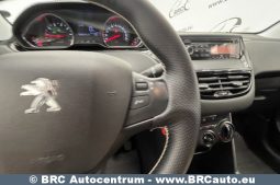 Peugeot 208 PureTech 1.2 VTi 2012 full