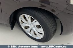 Peugeot 208 PureTech 1.2 VTi 2012 full
