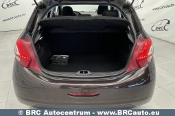 Peugeot 208 PureTech 1.2 VTi 2012 full