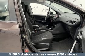Peugeot 208 PureTech 1.2 VTi 2012