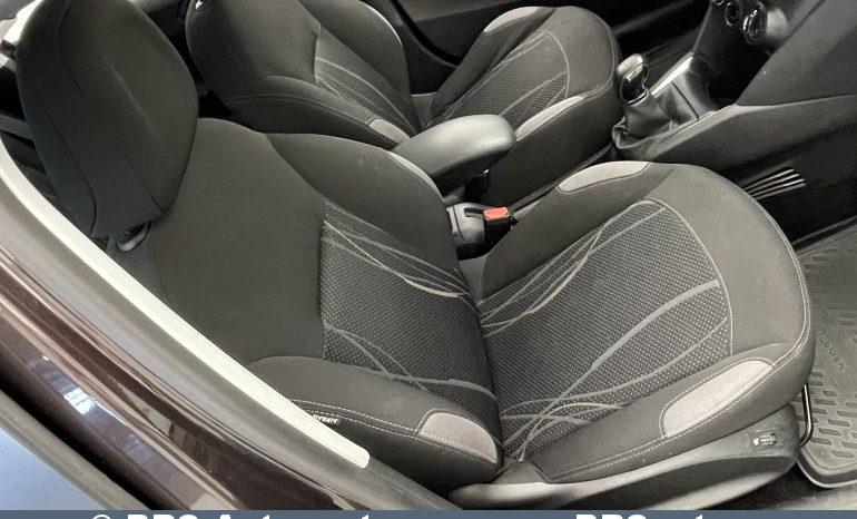 Peugeot 208 PureTech 1.2 VTi 2012 full