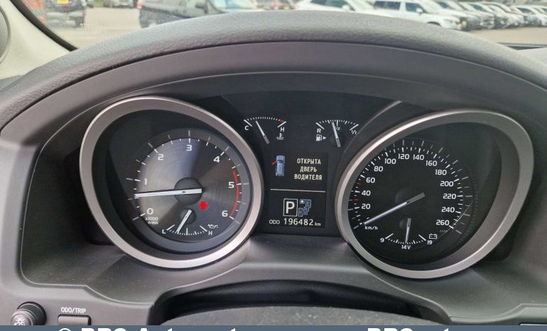 Toyota Land Cruiser 200 4.5 D V8 Executive Automatas 2013 full