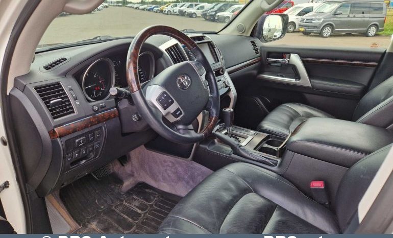 Toyota Land Cruiser 200 4.5 D V8 Executive Automatas 2013 full