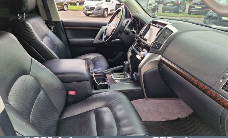 Toyota Land Cruiser 200 4.5 D V8 Executive Automatas 2013 full