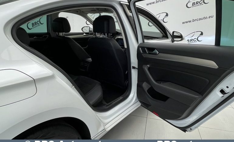 Volkswagen Passat 2.0 TDI DSG Automatas 2017 full