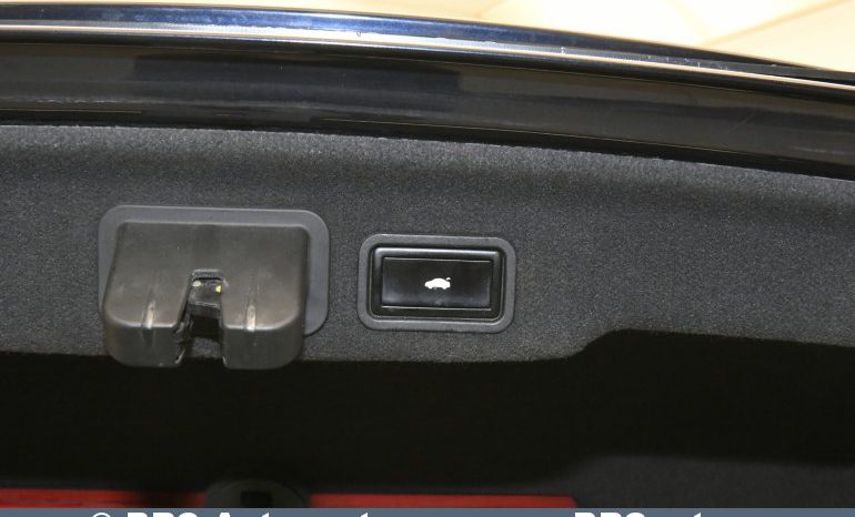 Audi A8 3.0TDI Quattro Automatas 2011 full