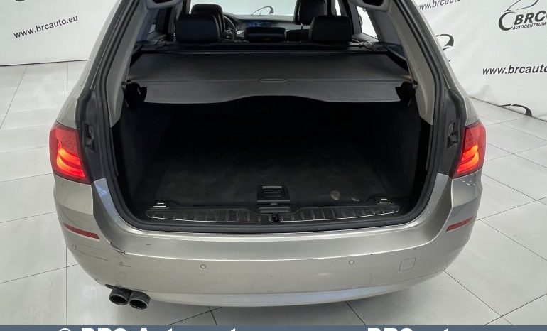 BMW 520 d Touring Automatas 2010 full