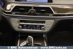 BMW 740 i Automatas 2017 full