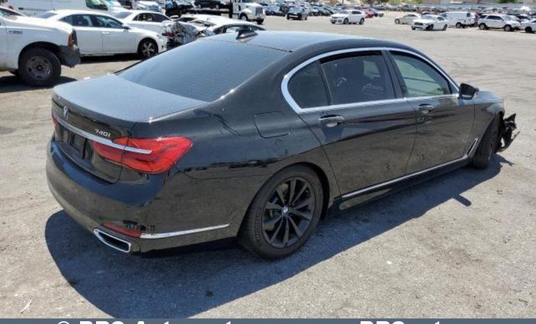 BMW 740 i Automatas 2017 full