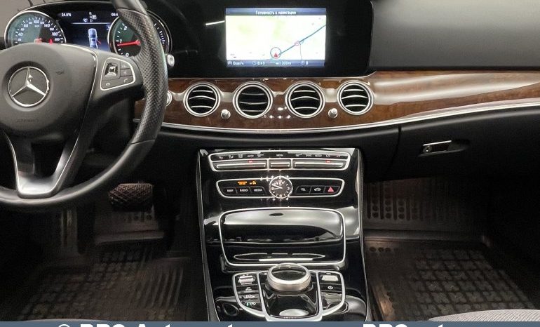 Mercedes-Benz E 220 d Automatas 2017 full