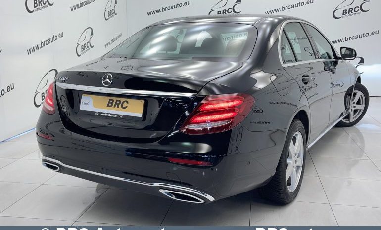Mercedes-Benz E 220 d Automatas 2017 full