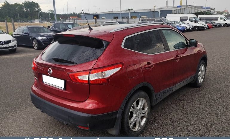 Nissan Qashqai 1.2 Automatas 2015 full