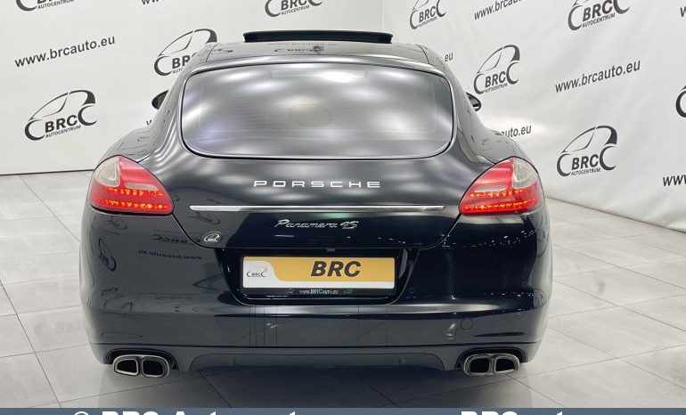 Porsche Panamera 4S Automatas 2010 full