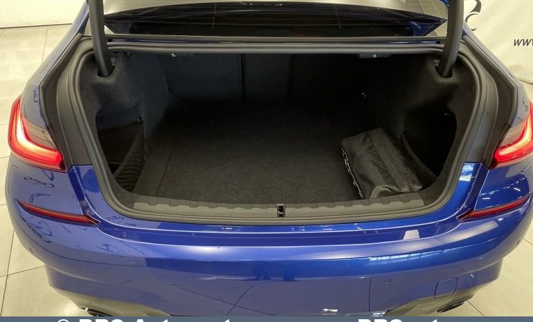 BMW 330 i M-sport Automatas 2019 full