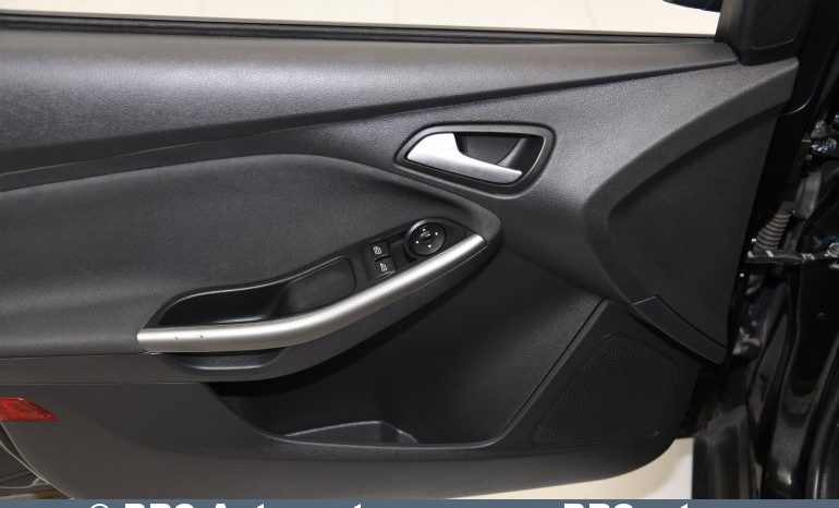 Ford Focus 1.6 TDCi Ultimate Lux 2014 full