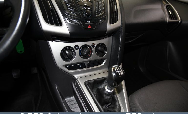 Ford Focus 1.6 TDCi Ultimate Lux 2014 full