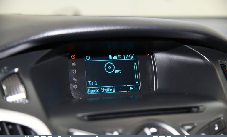 Ford Focus 1.6 TDCi Ultimate Lux 2014 full