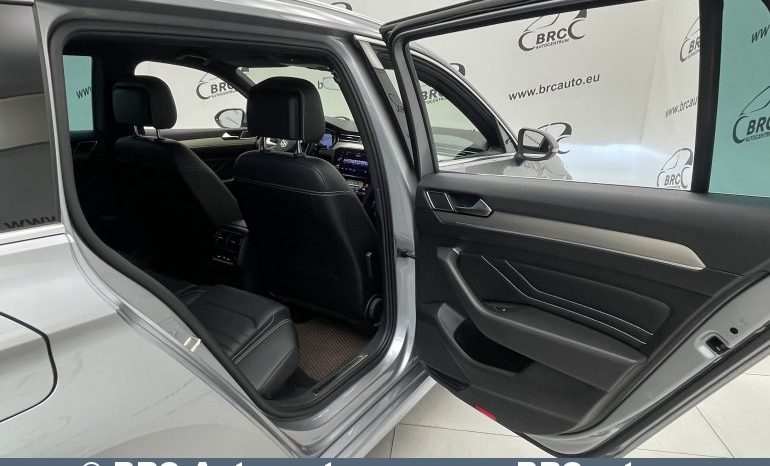 Volkswagen Passat R-Line Elegance 2.0 TDI DSG 4Motion 2021 full