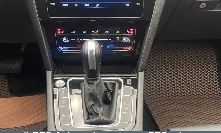 Volkswagen Passat R-Line Elegance 2.0 TDI DSG 4Motion 2021 full