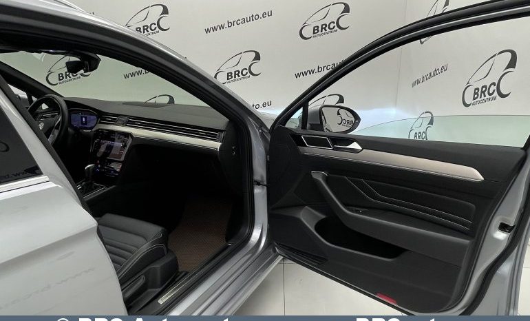 Volkswagen Passat R-Line Elegance 2.0 TDI DSG 4Motion 2021 full