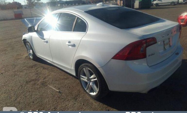 Volvo S60 T5 Automatas 2015 full