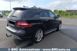 Mercedes-Benz ML 350 350 CDI BLUETEC 4Matic 2012 full