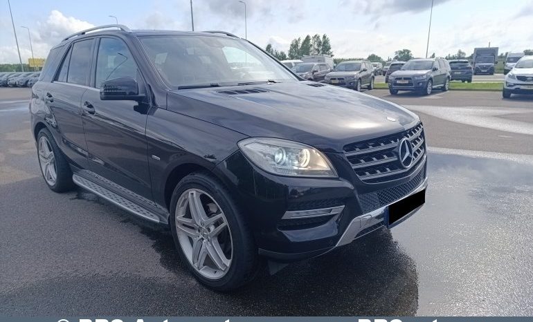 Mercedes-Benz ML 350 350 CDI BLUETEC 4Matic 2012 full