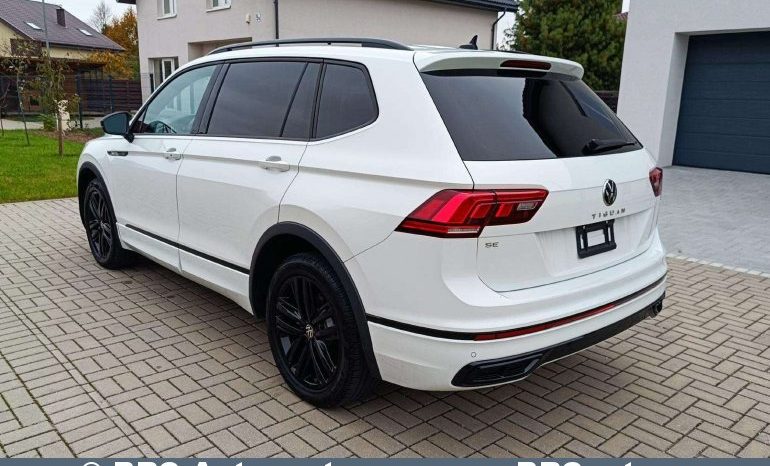 Volkswagen Tiguan  2022 full