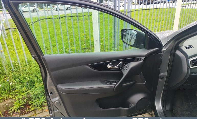 Nissan Qashqai 1.2 DiG-T Automatas 2015 full