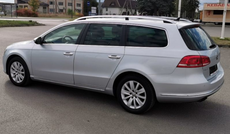 Volkswagen Passat full