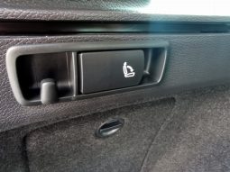 Volkswagen Passat full