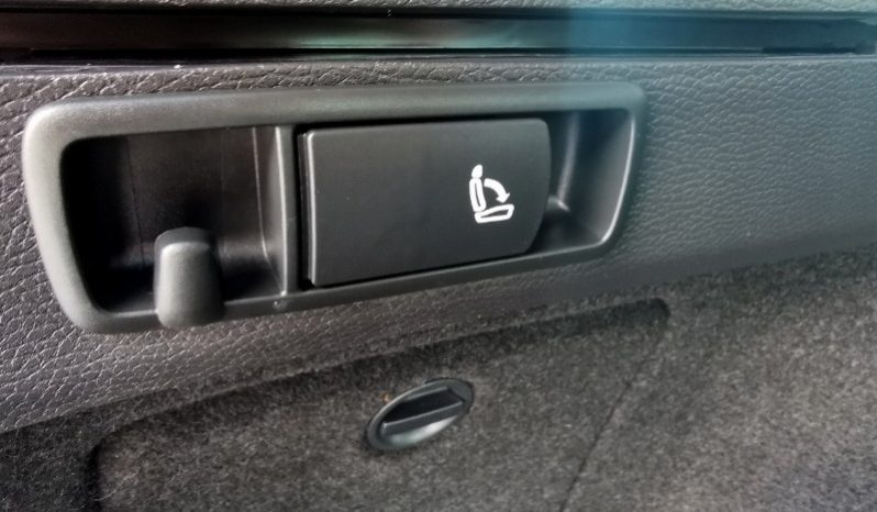 Volkswagen Passat full