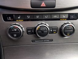 Volkswagen Passat full