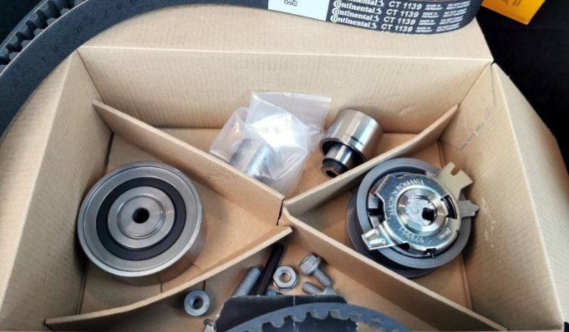 Volkswagen Passat full