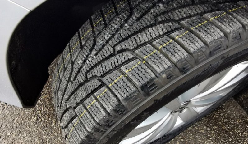 Volkswagen Passat full