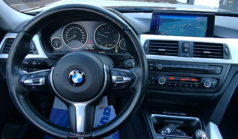 BMW 320 full