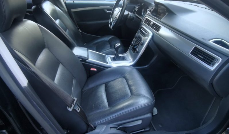 Volvo V60 2015 full