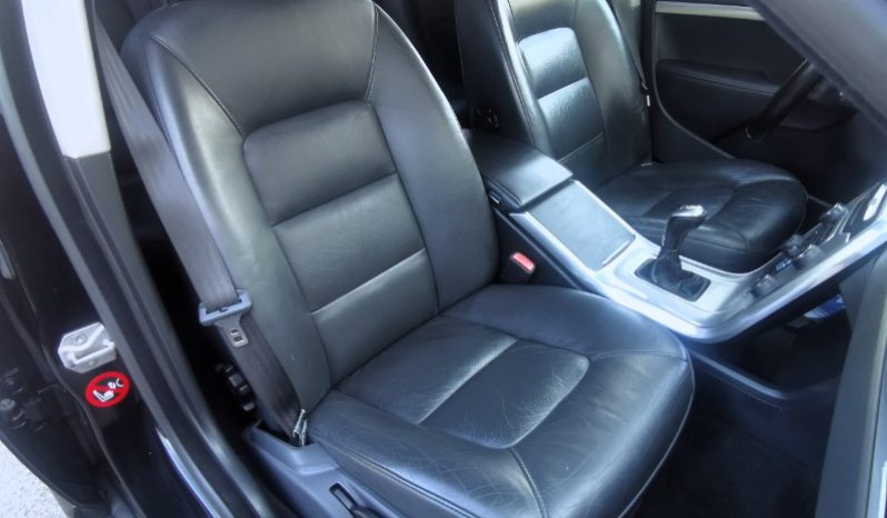 Volvo V60 2015 full
