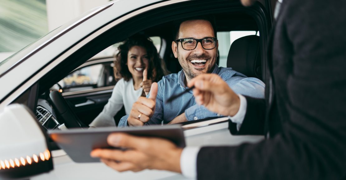 Pora renkasi automobilį (Shutterstock nuotr.)