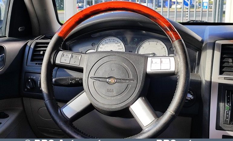 Chrysler 300 C 3.5 i V6 AWD 2005 full