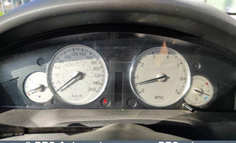 Chrysler 300 C 3.5 i V6 AWD 2005 full