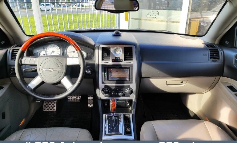 Chrysler 300 C 3.5 i V6 AWD 2005 full